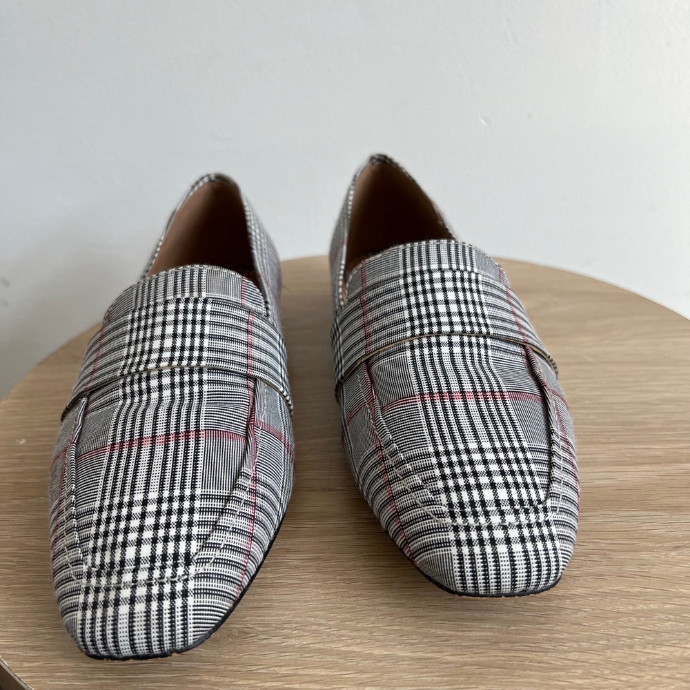 Women's Tous Plaid Loafers Size 7.5 Gray